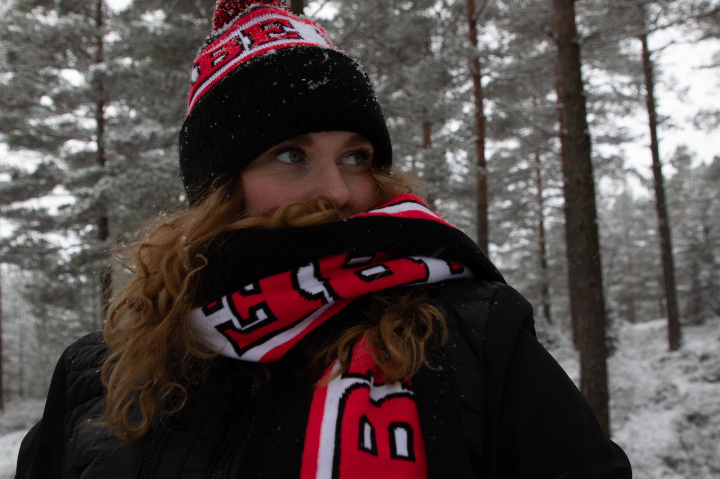 KABE SCARF RETRO